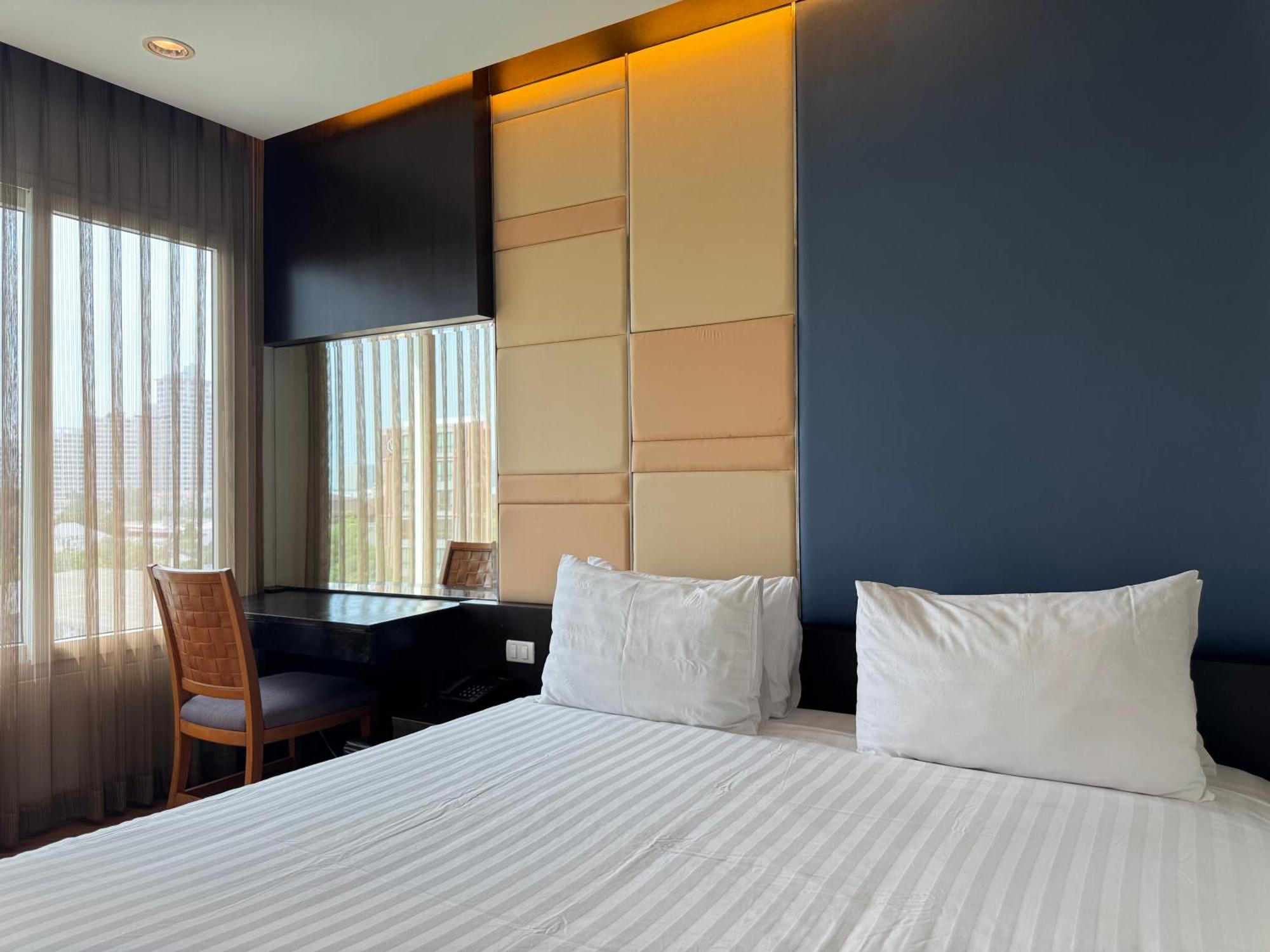 The Sunreno Hotel Sha Bangkok Exterior foto